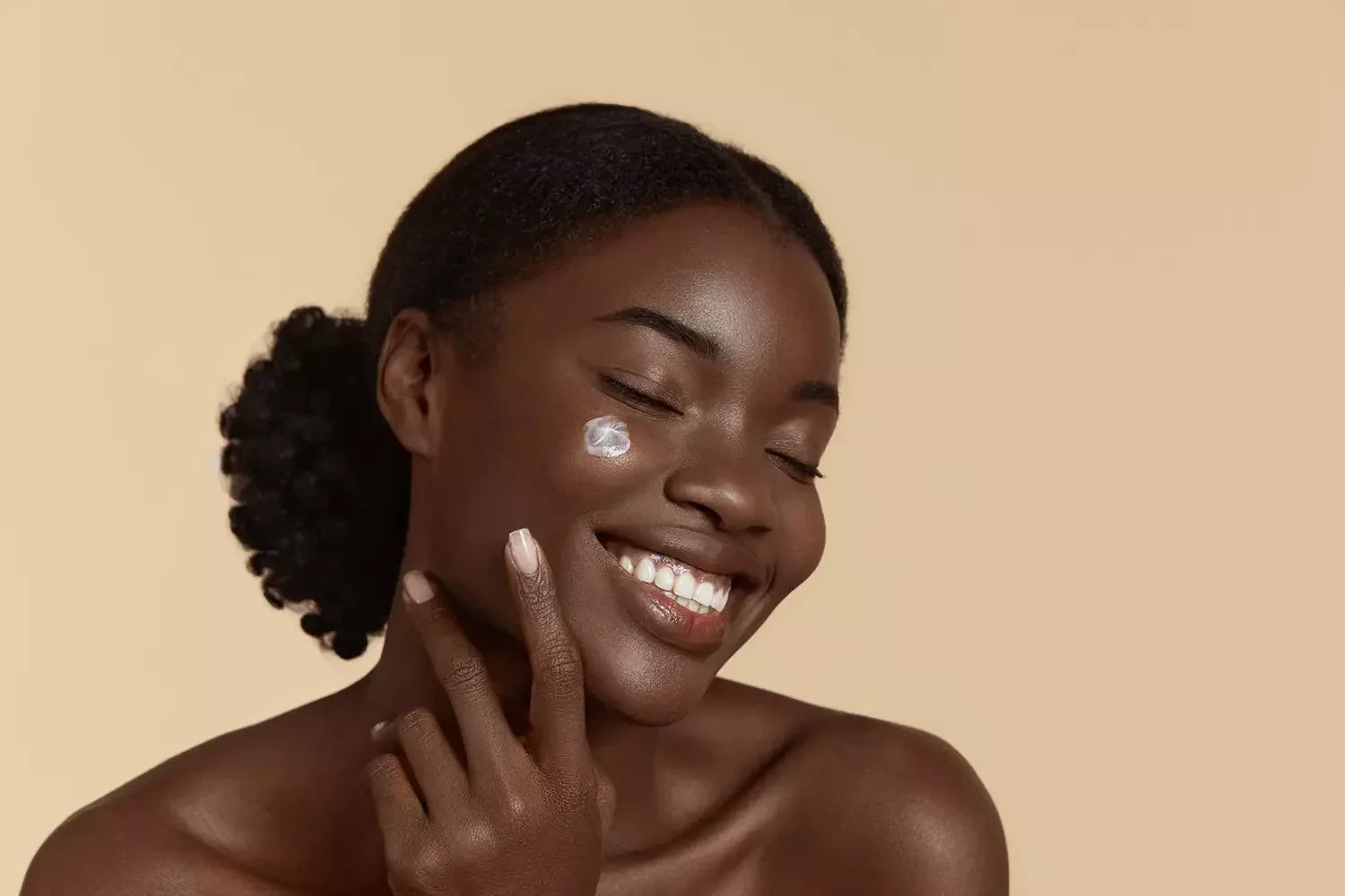 Patchs au curcuma pour le visage : efficacité réelle et mode d'emploi Image